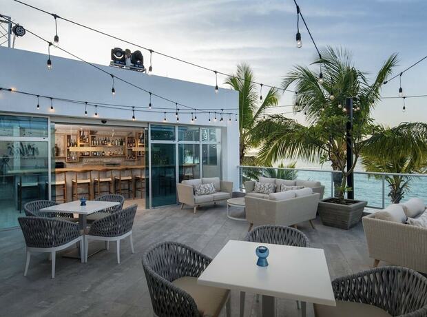 Imagen del bar/restaurante del Hotel Suites Cabarete. Foto 13