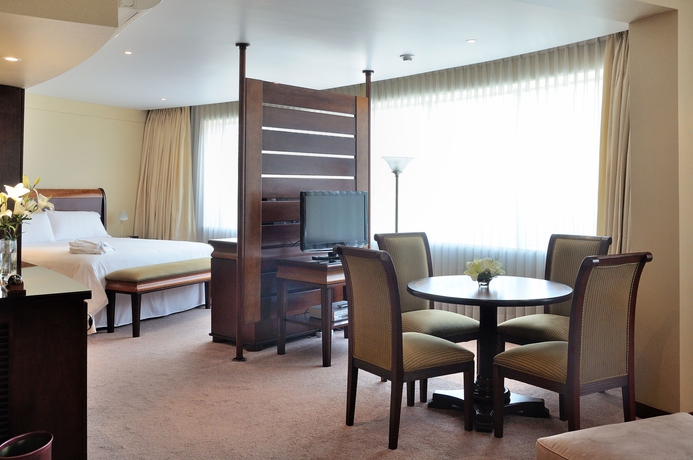 Imagen de la habitación del Hotel Suites Camino Real. Foto 5