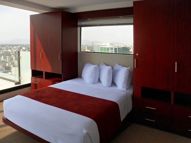 Imagen de la habitación del Hotel Suites Capri Reforma Angel. Foto 14