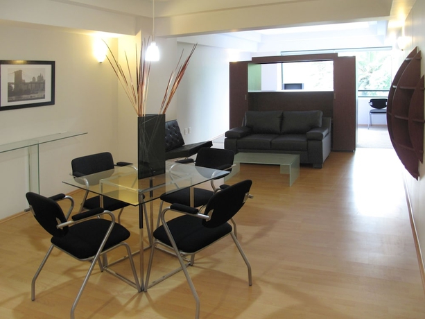 Imagen de la habitación del Hotel Suites Capri Reforma. Foto 2