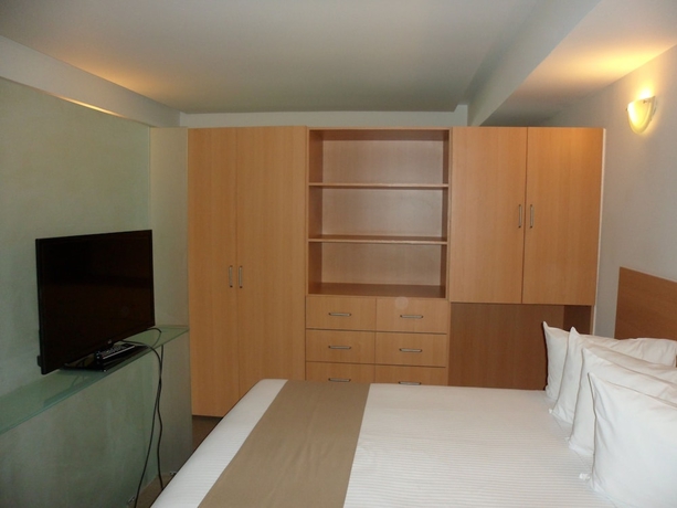 Imagen de la habitación del Hotel Suites Capri Reforma. Foto 3
