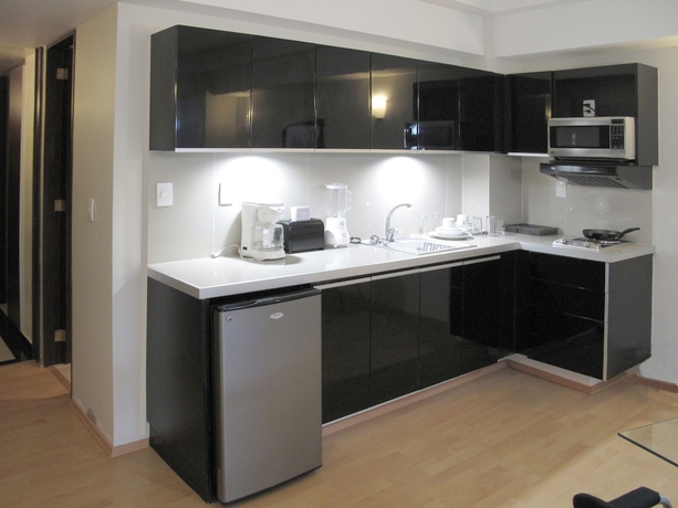 Imagen de la habitación del Hotel Suites Capri Reforma. Foto 11