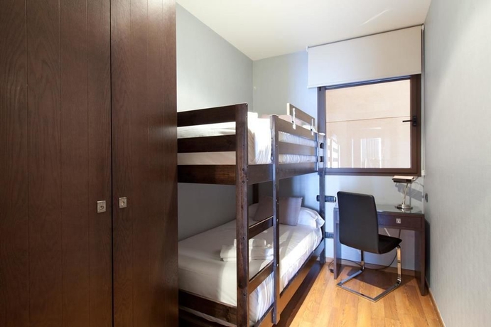 Imagen de la habitación del Hotel Suites Center Barcelona. Foto 6