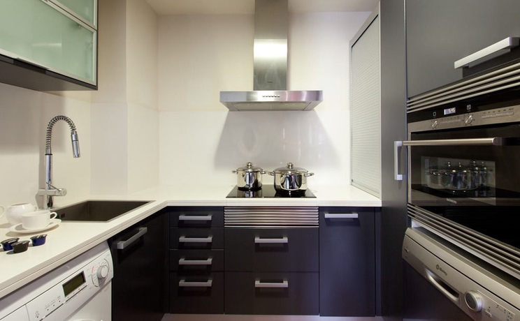 Imagen de la habitación del Hotel Suites Center Barcelona. Foto 12