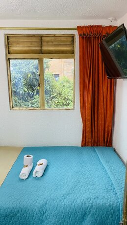 Imagen de la habitación del Hotel Suites Centro Internacional. Foto 12