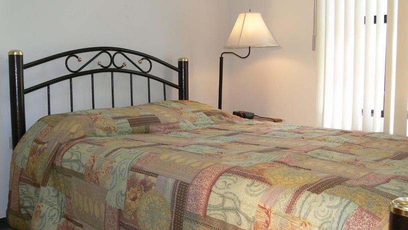 Imagen de la habitación del Hotel Suites Cervantes. Foto 6