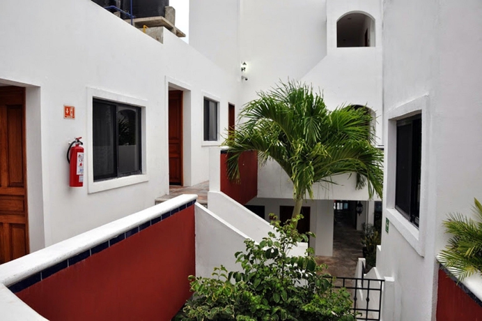 Imagen de los interiores del Hotel Suites Chac Chi. Foto 8