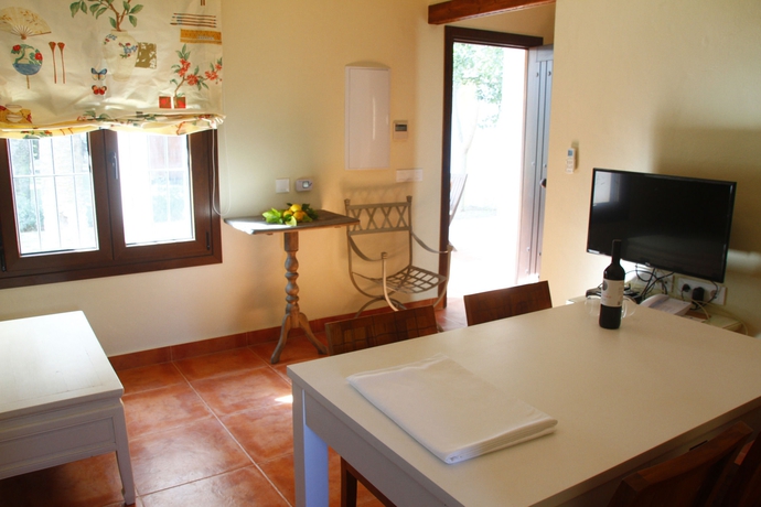 Imagen de la habitación del Hotel Suites Cortijo Fontanilla. Foto 5