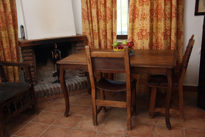 Imagen de la habitación del Hotel Suites Cortijo Fontanilla. Foto 8