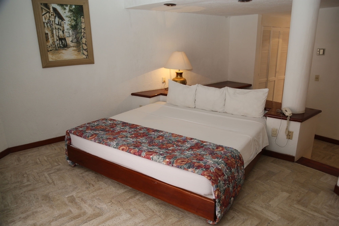 Imagen de la habitación del Hotel Suites Costa Blanca. Foto 5