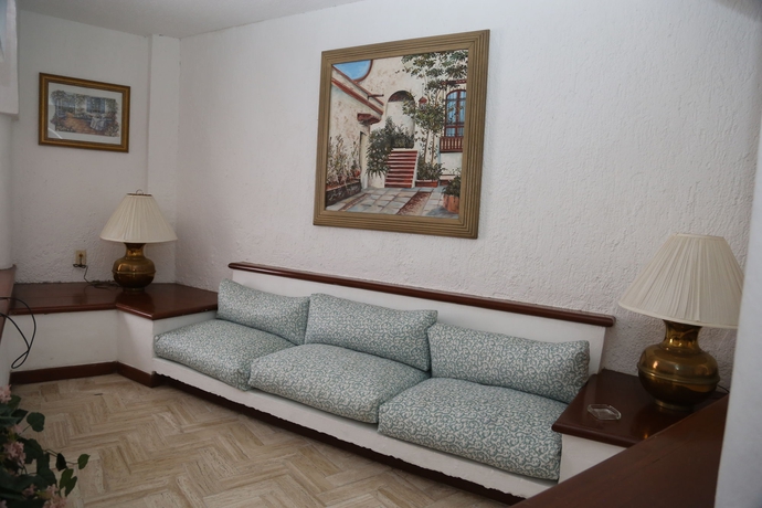 Imagen de los interiores del Hotel Suites Costa Blanca. Foto 15