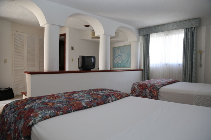 Imagen de los interiores del Hotel Suites Costa Blanca. Foto 16