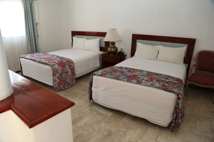 Imagen de la habitación del Hotel Suites Costa Blanca. Foto 8