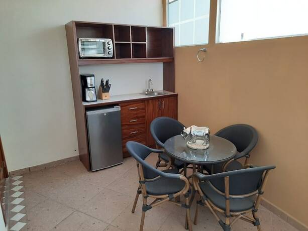 Imagen general del Hotel Suites Costa Dorada. Foto 1
