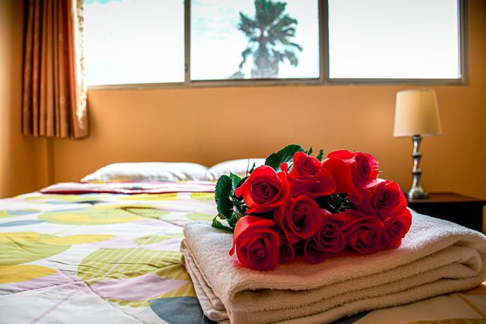 Imagen de la habitación del Hotel Suites Costa de Oro. Foto 2