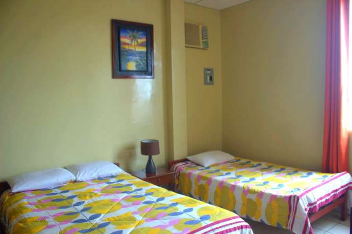 Imagen de la habitación del Hotel Suites Costa de Oro. Foto 6