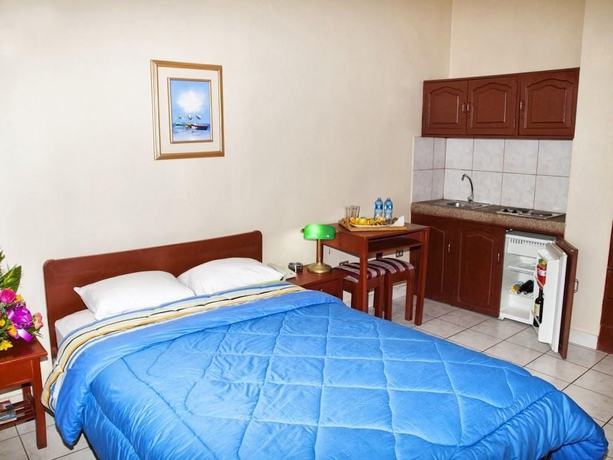 Imagen de la habitación del Hotel Suites Costa de Oro. Foto 15