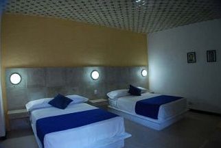 Imagen de la habitación del Hotel Suites Dali. Foto 13