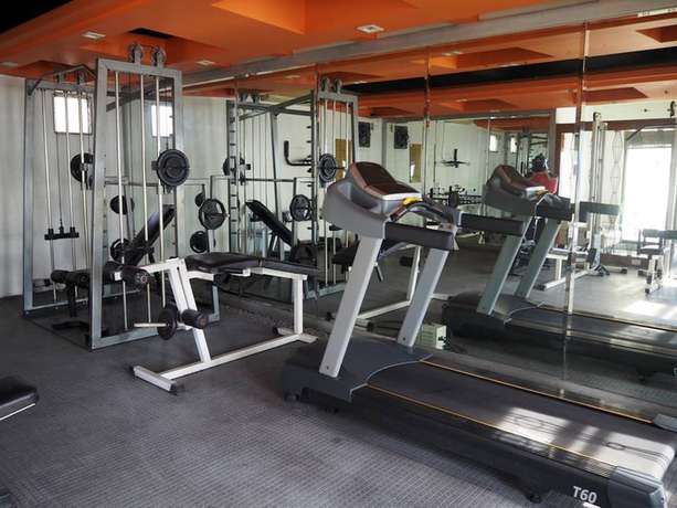Imagen de los interiores del Hotel Suites De Marina Manila. Foto 17