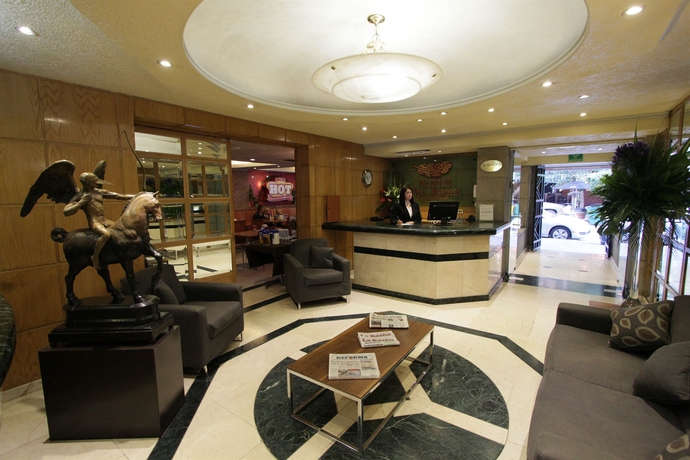 Imagen de los interiores del Hotel Suites Del Angel. Foto 13