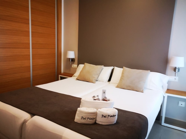 Imagen de la habitación del Hotel Suites Del Pintor Apartments. Foto 6