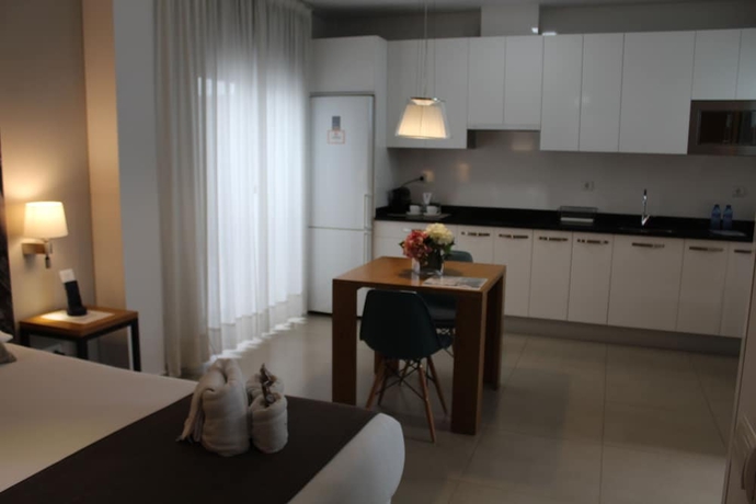 Imagen de la habitación del Hotel Suites Del Pintor Apartments. Foto 8