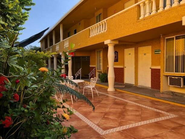 Imagen general del Hotel Suites Ejecutivas. Foto 7