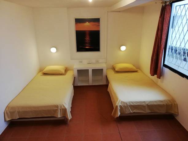 Imagen de la habitación del Hotel Suites El Mirador. Foto 11