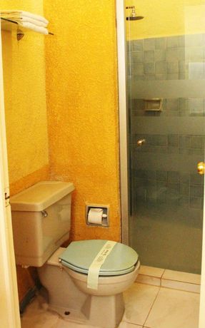 Imagen de la habitación del Hotel Suites Elia Noemi. Foto 1