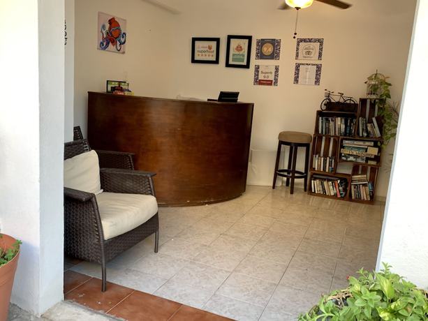 Imagen de los interiores del Hotel Suites Fenicia - Adults Only. Foto 16