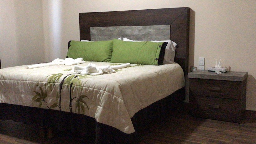 Imagen de la habitación del Hotel Suites Fenicia - Adults Only. Foto 9