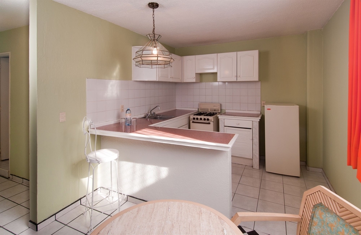 Imagen de la habitación del Hotel Suites Futura Plaza Del Sol. Foto 3