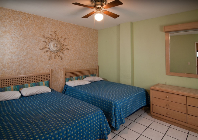 Imagen de la habitación del Hotel Suites Futura Plaza Del Sol. Foto 4