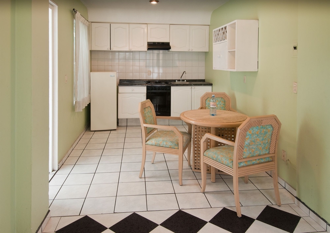 Imagen de la habitación del Hotel Suites Futura Plaza Del Sol. Foto 6