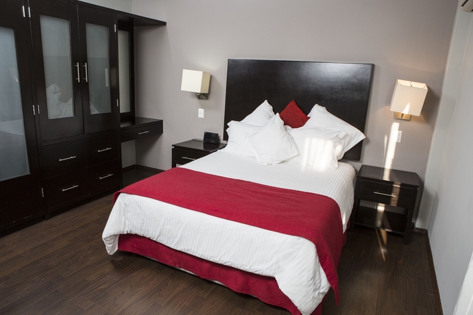 Imagen de la habitación del Hotel Suites Ganges. Foto 2