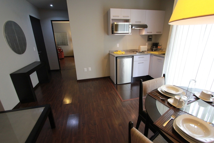 Imagen de la habitación del Hotel Suites Ganges. Foto 10