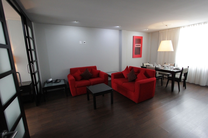 Imagen de la habitación del Hotel Suites Ganges. Foto 16