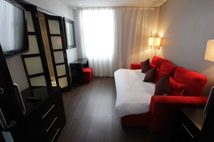 Imagen de la habitación del Hotel Suites Ganges. Foto 18