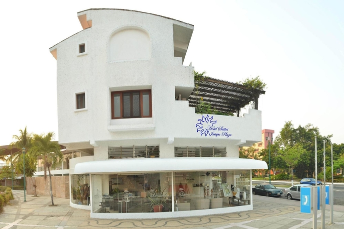 Imagen de los exteriores del Hotel Suites Ixtapa Plaza. Foto 4