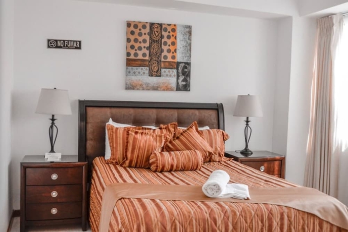 Imagen de la habitación del Hotel Suites Jardin Imperial. Foto 2