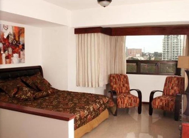Imagen de la habitación del Hotel Suites Jardin Imperial. Foto 4