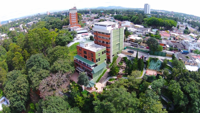 Imagen de los exteriores del Hotel Suites Jardin Imperial. Foto 17