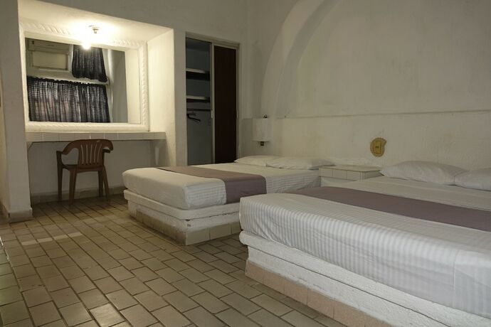 Imagen de la habitación del Hotel Suites La Audiencia. Foto 20