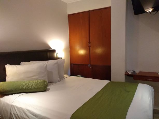 Imagen de la habitación del Hotel Suites La Concordia. Foto 14