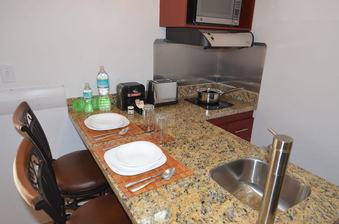 Imagen de la habitación del Hotel Suites La Concordia. Foto 17