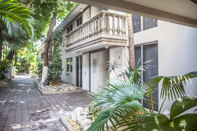 Imagen de los interiores del Hotel Suites La Fragua. Foto 18