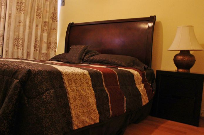 Imagen de la habitación del Hotel Suites Las Misiones. Foto 5