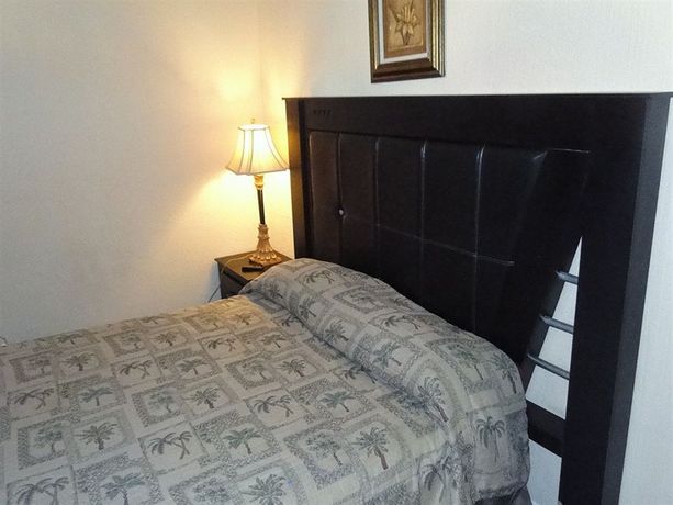 Imagen de la habitación del Hotel Suites Las Misiones. Foto 6