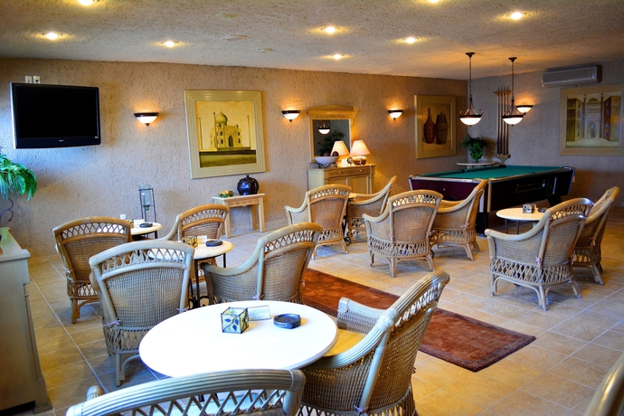 Imagen de los interiores del Hotel Suites Layfer Cocineta Room Y Cordoba Veracruz Mexico. Foto 16