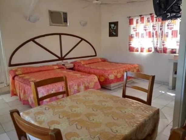 Imagen de la habitación del Hotel Suites Licha Acapulco. Foto 17